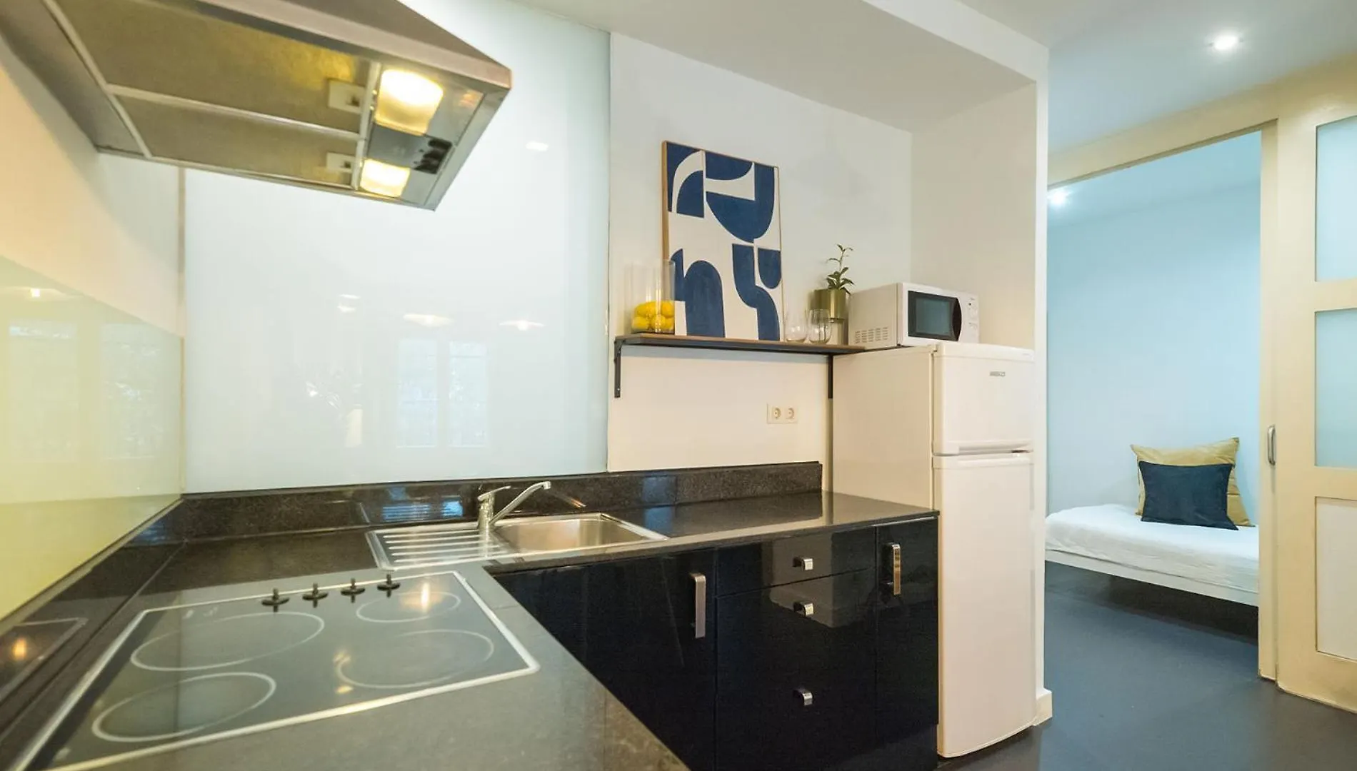 Dana - Enjoy Apartments Rocafort Barcelona Spain